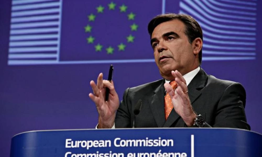 Μ.Σχοινάς: Τις επόμενες ημέρες θα ανακοινωθεί το «υπερόπλο» της ΕΕ απέναντι στην κρίση